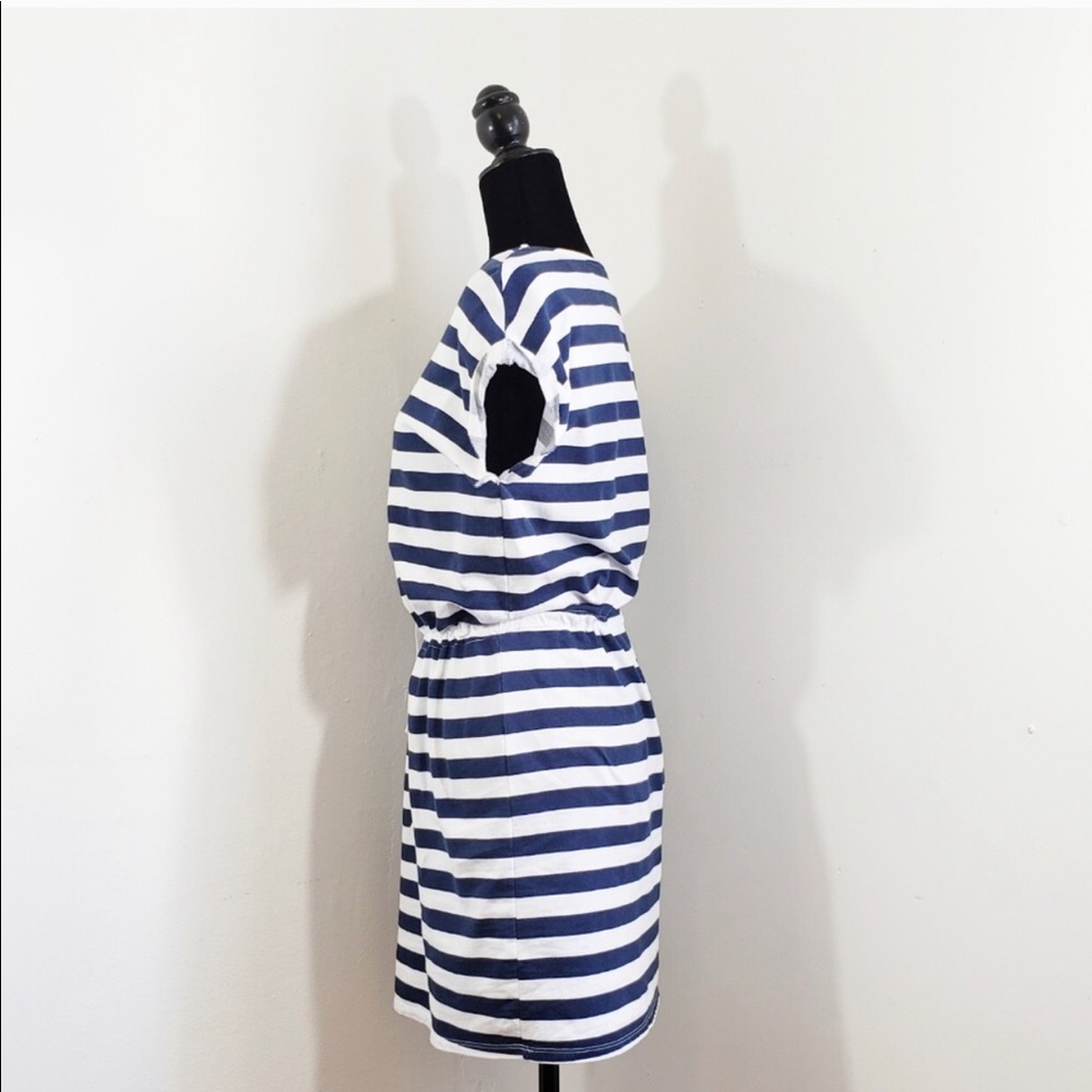 Striped drawstring dress - Picture 2 of 3